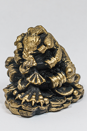 Фигурка Фэн-Шуй "Тройная денежная жаба",  гипсобетон, 6х6х8 см, в упак 3 шт
